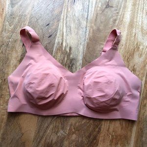 Knix Padded V-Neck Bra - Wide Strap